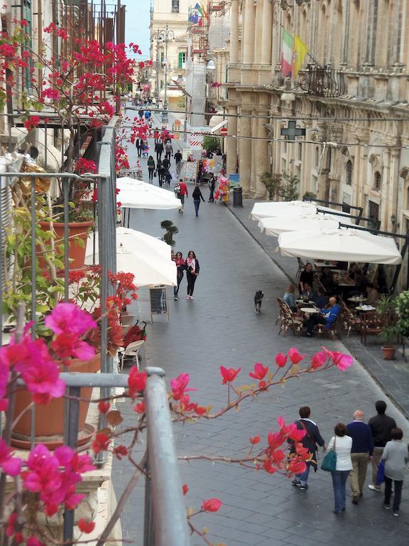 Centro Storico B&B Noto Eksteriør billede